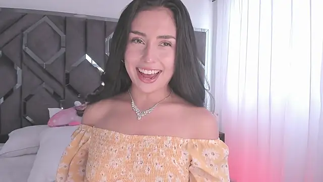 Snapshot of iberiavega chatting on April 28, 8:25 pm iberiavega online show from April 28, 8:25 pm