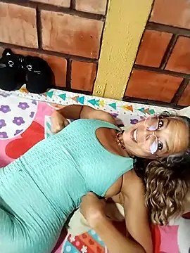 Snapshot of Lady_Lolla11 chatting on November 15, 6:15 pm Lady Lolla11 online show from November 15, 6:15 pm