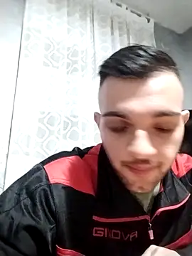 Snapshot of Francescodicristina44 chatting on February 13, 11:12 pm Francescodicristina44 online show from February 13, 11:12 pm