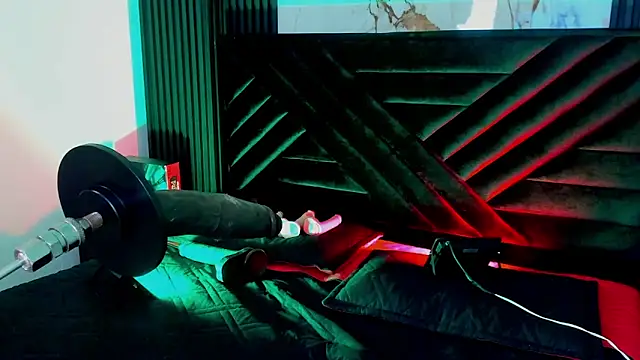 airamclair online show from November 26, 8:43 pm