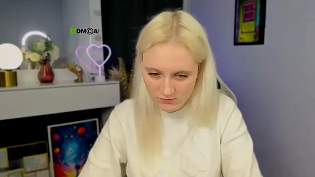 madam uliis online show from March 19, 6:34 pm