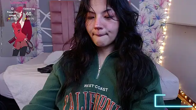 Snapshot of Asaray_T chatting on November 21, 5:33 pm Asaray T online show from November 21, 5:33 pm