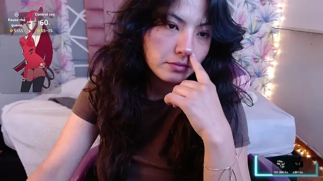 Snapshot of Asaray_T chatting on November 22, 8:30 pm Asaray T online show from November 22, 8:30 pm