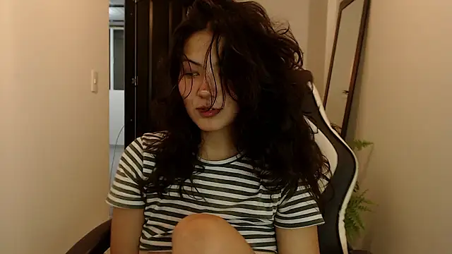 Snapshot of Asaray_T chatting on March 22, 1:09 am Asaray T online show from March 22, 1:09 am