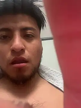 YAHIRALEJANDRIIIIII online show from April 1, 2:56 am