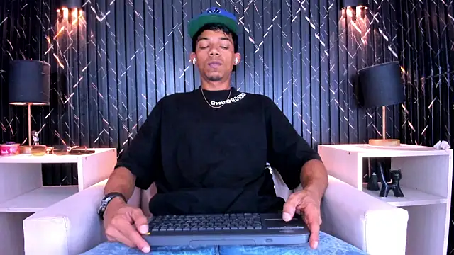 Gregory Sforza online show from December 22, 6:16 pm