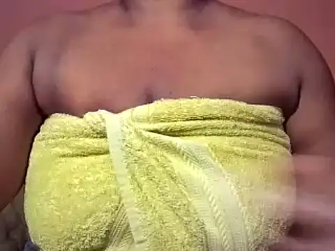 Snapshot of sexyamanda_ chatting on February 4, 5:53 am sexyamanda online show from February 4, 5:53 am