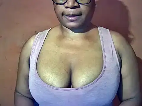 Snapshot of sexyamanda_ chatting on October 26, 4:24 pm sexyamanda online show from October 26, 4:24 pm