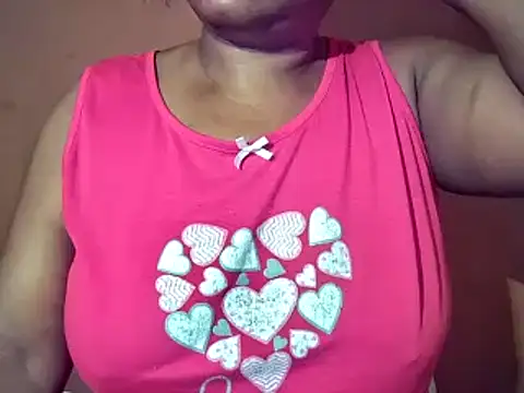 Snapshot of sexyamanda_ chatting on November 15, 5:49 am sexyamanda online show from November 15, 5:49 am