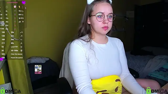 Lilysweet13 online show from November 26, 7:26 pm