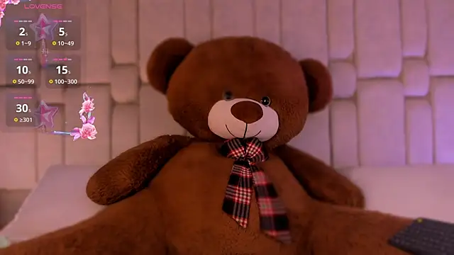 Snapshot of Daia_Ortiz chatting on October 30, 8:20 pm Daia Ortiz online show from October 30, 8:20 pm