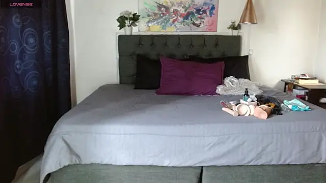 mia velvet1 online show from October 9, 2:04 pm