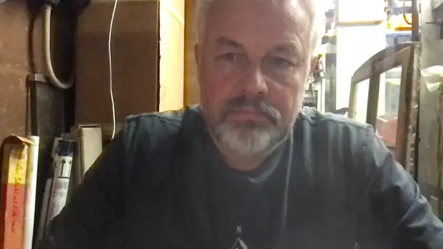 Berg Boy online show from October 17, 4:20 pm