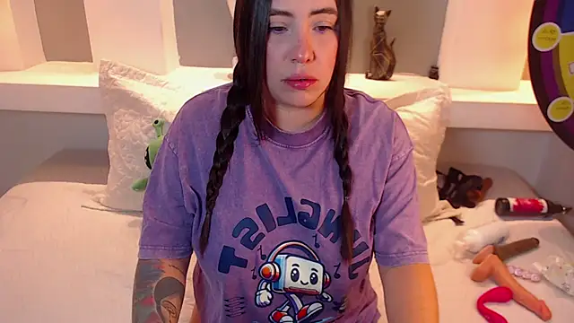 milu w4llace online show from September 26, 12:14 am