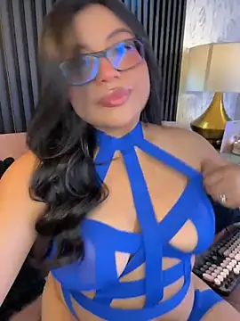 Snapshot of Alexa_Madisson chatting on June 16, 8:22 pm Alexa Madisson online show from June 16, 8:22 pm