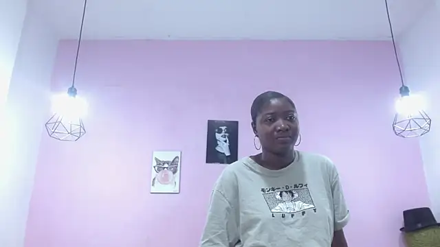 Snapshot of fiorela_madison chatting on October 1, 12:00 pm fiorela madison online show from October 1, 12:00 pm
