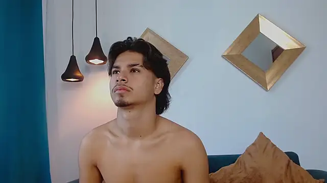 MathewAdams online show from November 3, 1:56 pm