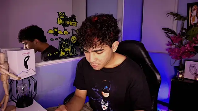 LucasCarterr  online show from October 17, 12:47 am