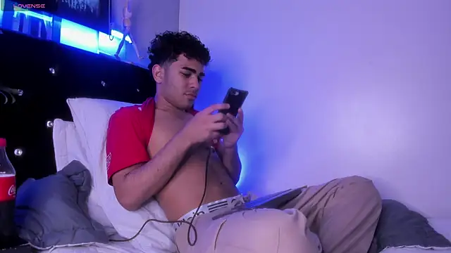 LucasCarterr  online show from November 8, 3:50 am