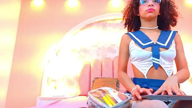 CamilaJohnston online show from October 14, 8:09 pm