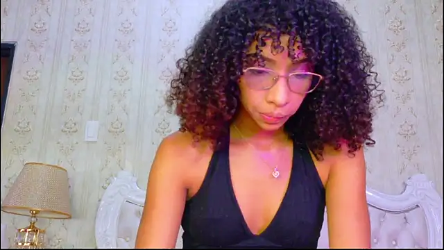Snapshot of CamilaJohnston chatting on June 27, 12:22 pm CamilaJohnston online show from June 27, 12:22 pm