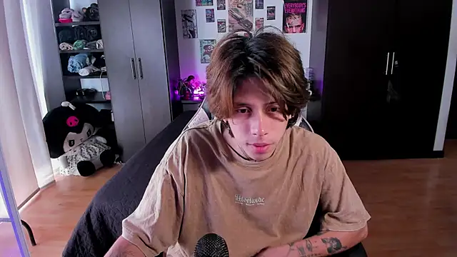 xIce Boy online show from April 12, 1:49 pm