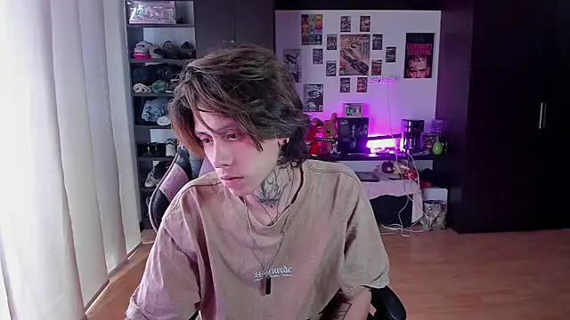 xIce Boy online show from April 17, 8:34 pm