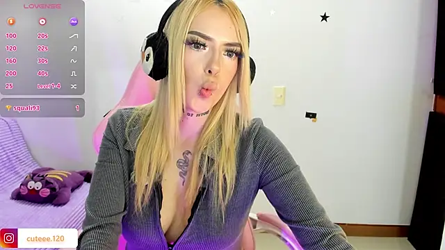 Emma cute11 online show from April 1, 9:34 pm