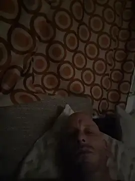 Snapshot of svenpfeifer chatting on December 15, 4:06 am svenpfeifer online show from December 15, 4:06 am