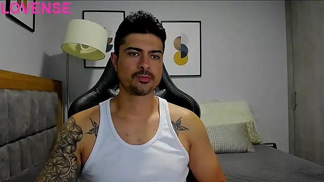 Snapshot of Dante_Storm chatting on September 13, 1:38 am Dante Storm online show from September 13, 1:38 am