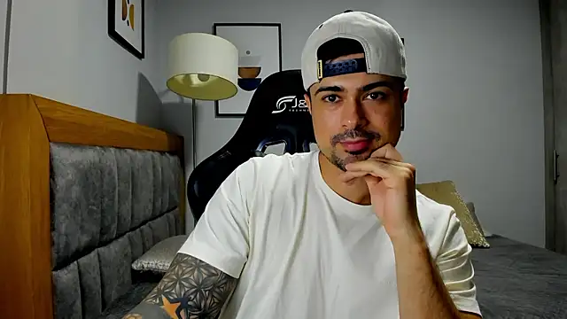 Dante Storm online show from January 13, 3:56 am