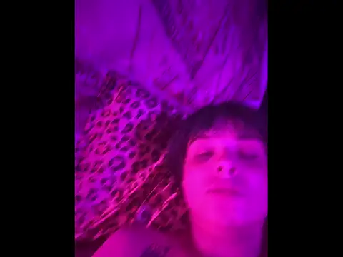 LoganPeny online show from January 19, 10:30 am