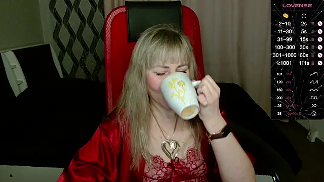 Snapshot of ganet469 chatting on November 9, 7:01 pm ganet469 online show from November 9, 7:01 pm