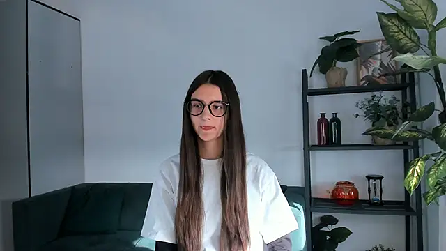 Snapshot of SunnCoote chatting on March 12, 1:40 pm SunnCoote online show from March 12, 1:40 pm