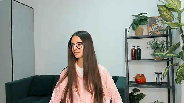 Snapshot of SunnCoote chatting on March 13, 5:07 pm SunnCoote online show from March 13, 5:07 pm