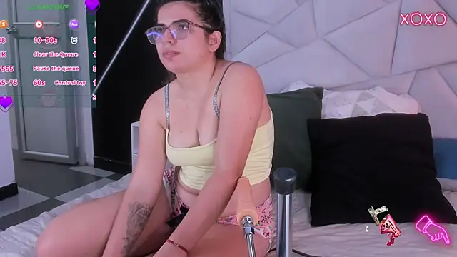 Snapshot of JulietSofia chatting on February 4, 7:53 pm JulietSofia online show from February 4, 7:53 pm