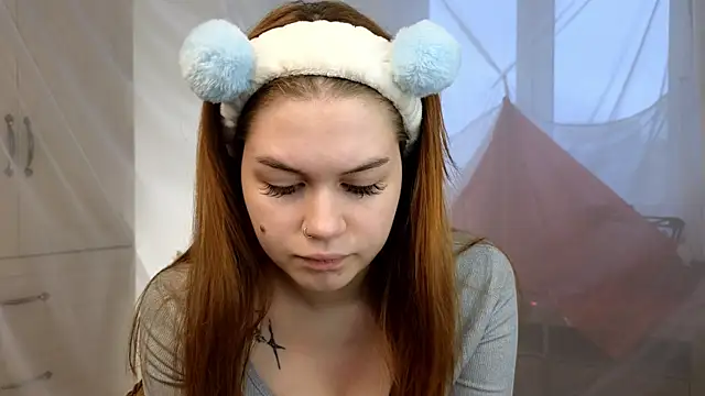 LucilleGlover online show from September 28, 3:01 am