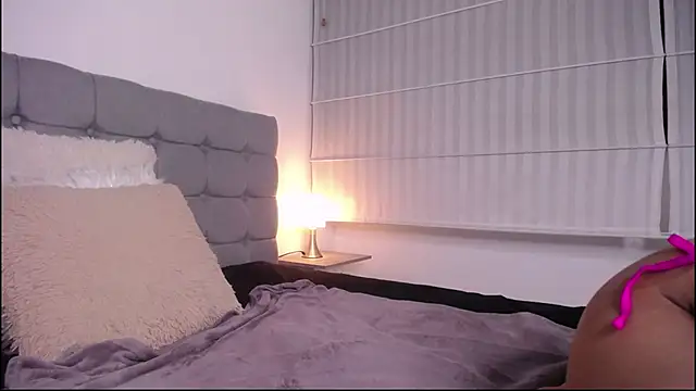 Violet King online show from September 10, 2:39 pm