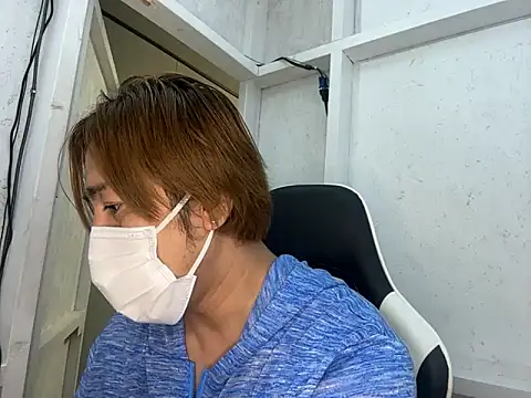 Snapshot of kanoLIVE chatting on September 13, 3:12 pm kanoLIVE online show from September 13, 3:12 pm