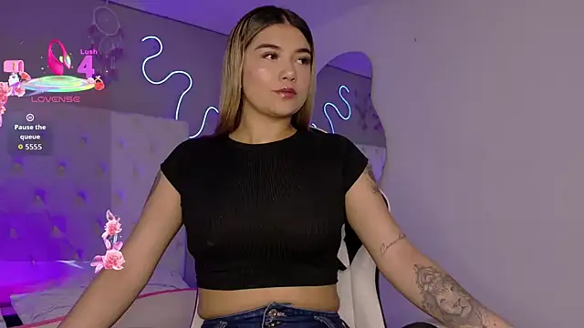 natasha  black online show from December 14, 7:29 pm