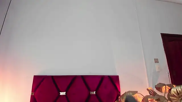 BeckyVidal online show from December 4, 6:16 pm