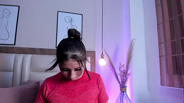 BeckyVidal online show from December 18, 6:14 pm