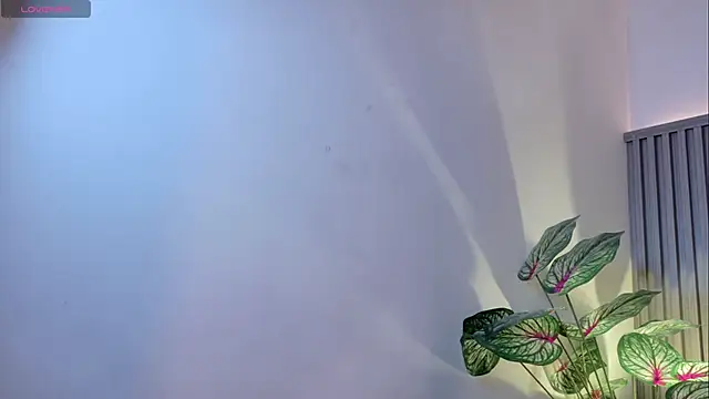 TiffanyWalk online show from November 27, 11:34 am