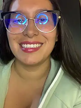 Snapshot of cloe_starr chatting on March 17, 10:06 pm cloe starr online show from March 17, 10:06 pm