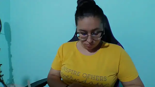 Snapshot of cloe_starr chatting on September 27, 1:32 am cloe starr online show from September 27, 1:32 am