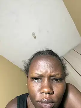 queenmila online show from June 27, 4:39 am