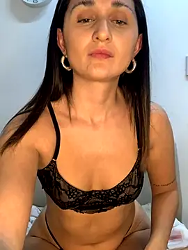 Snapshot of luci_brecman chatting on September 13, 3:06 am luci brecman online show from September 13, 3:06 am