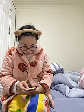 aa520uv online show from October 22, 12:33 am