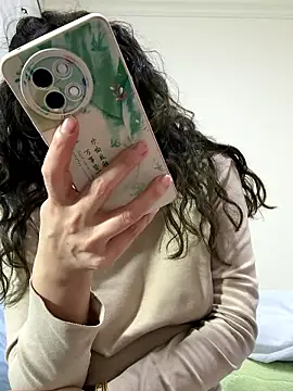 Snapshot of aa520uv chatting on January 17, 3:17 pm aa520uv online show from January 17, 3:17 pm