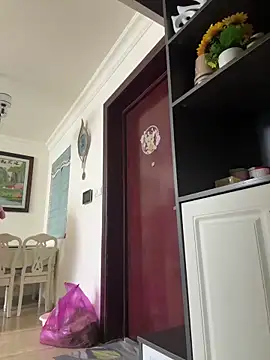 Snapshot of aa520uv chatting on February 13, 2:29 am aa520uv online show from February 13, 2:29 am